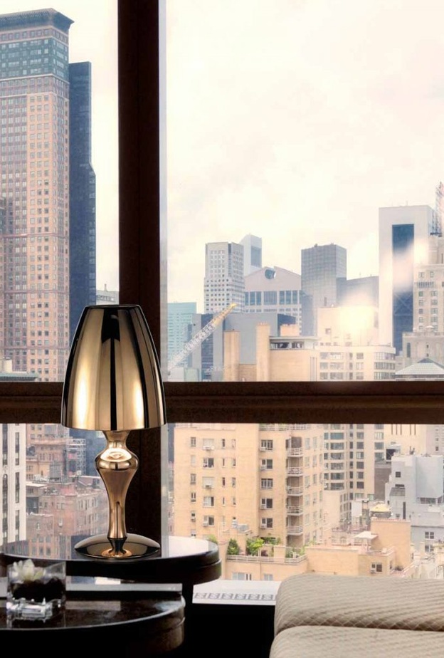 عملية صناعة الأدوات المنزلية بحرفية 