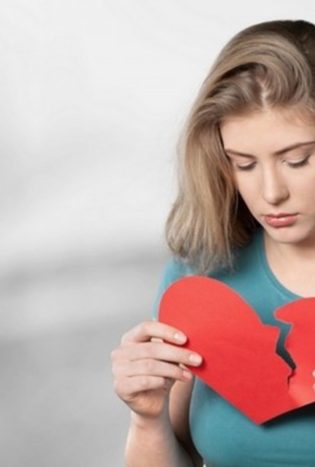 كيف تتعاملين عند رؤية حبيبك السابق