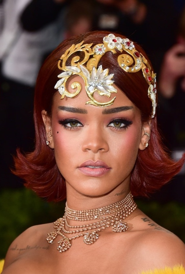  إطلالة ريهانا في 2018 Met Gala