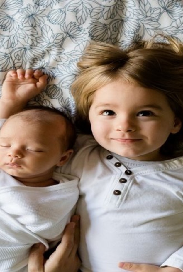 ما هو أفضل فاصل زمني بين إنجاب الاطفال