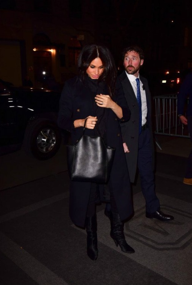 شوهدت ميغان ماركل تغادر المطعم