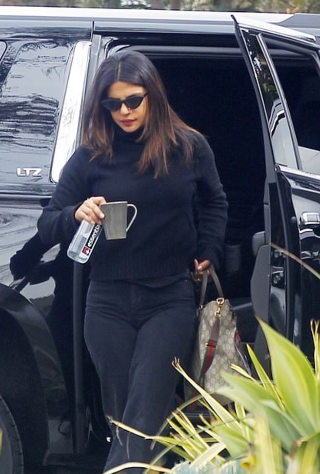 أحدث ظهور لبريانكا تشوبرا بعد غيابها عن حفل ميغان ماركل في نيويورك