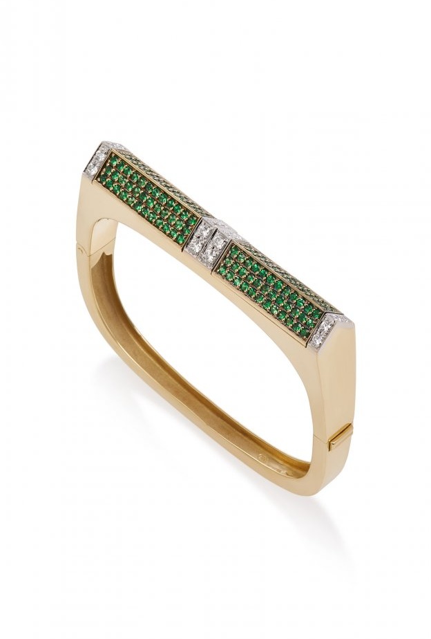 عقد من انيسا كيرميتش Anissa Kermiche