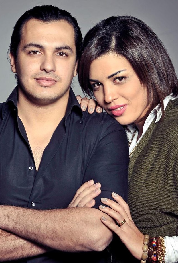 زوجة احمد ابراهيم تتلقى اخطارا بزواجه من انغام