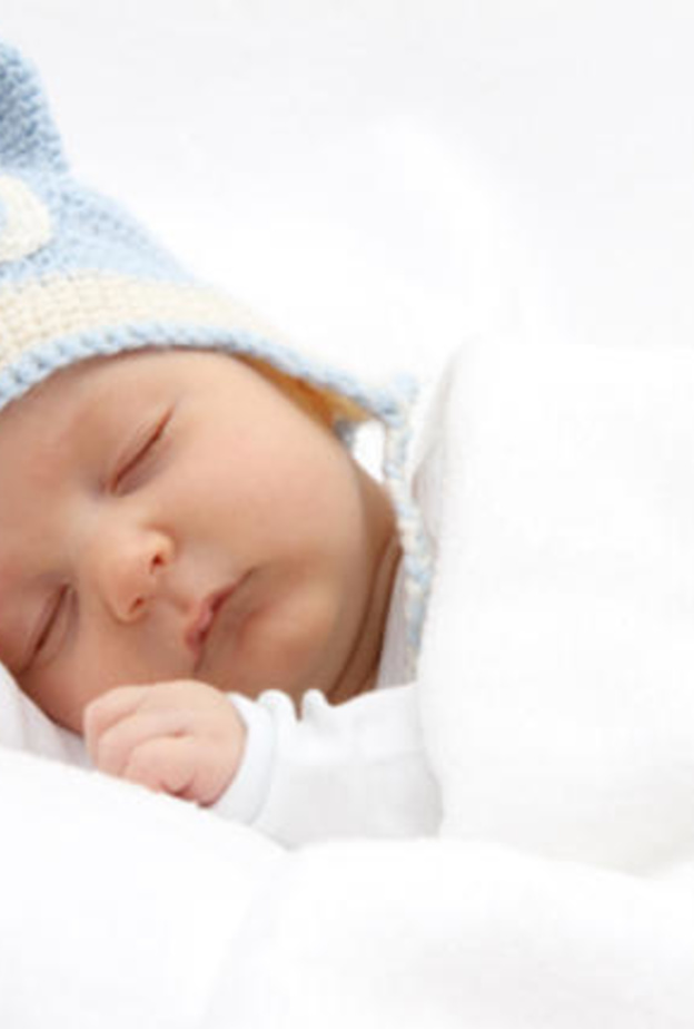 قائمة بأهم ملابس المولود الجديد في فصل الشتاء