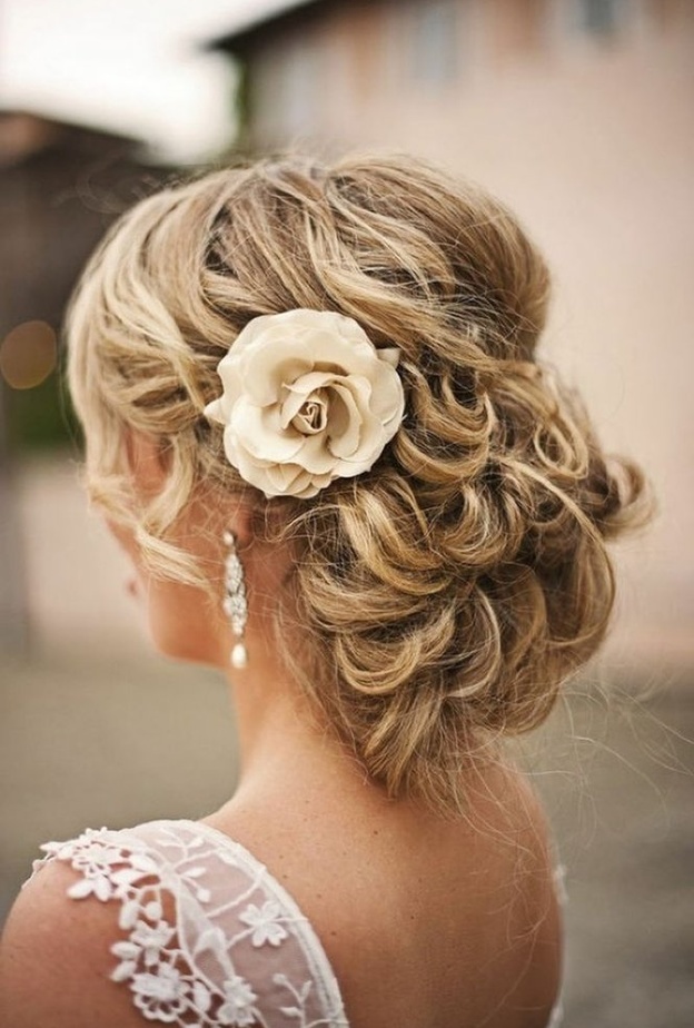 تسريحة كيرلي ناعمة