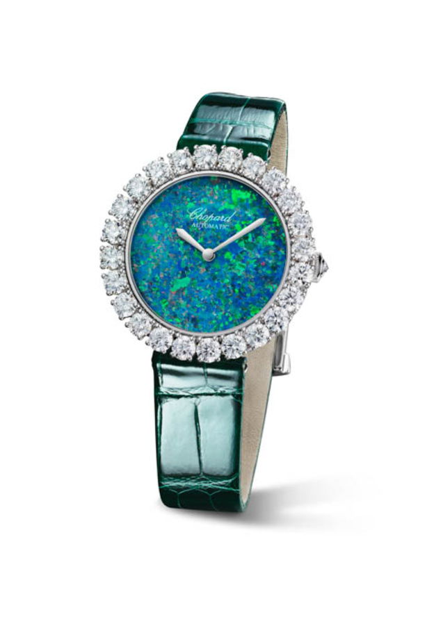 ساعات L’Heure du diamant.. أسرار علاقة الجمال بين الوقت وأحجار الأوبال