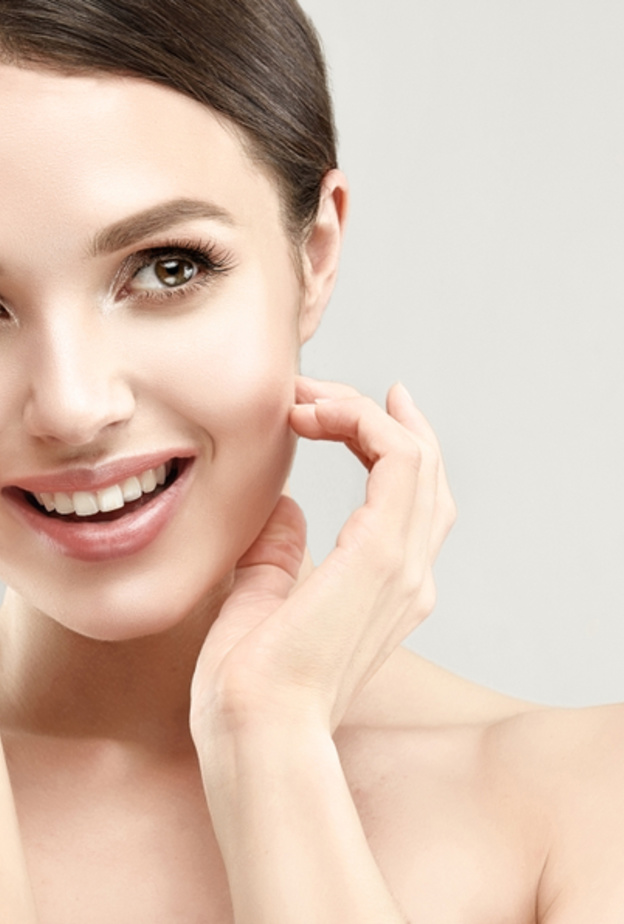  الموز يرطب البشرة ويزيد من نضارتها