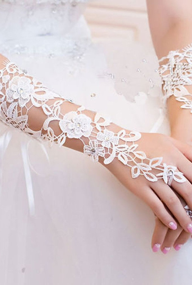 هذه القفازات تجعل اطلالتك ملكية