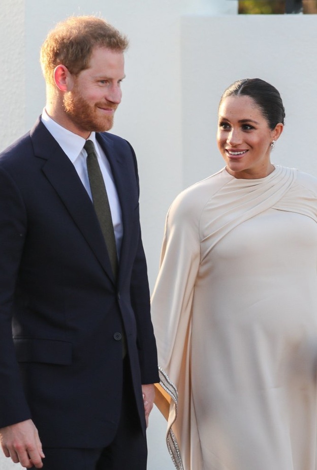 قصر كينسغنتون يرد على شائعات وحول خطط ميغان ماركل والأمير هاري لتربية طفلهما القادم