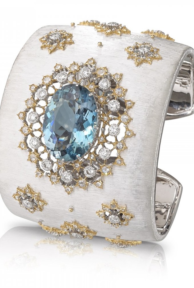 سحر الأكوامارين حجر مواليد شهر مارس