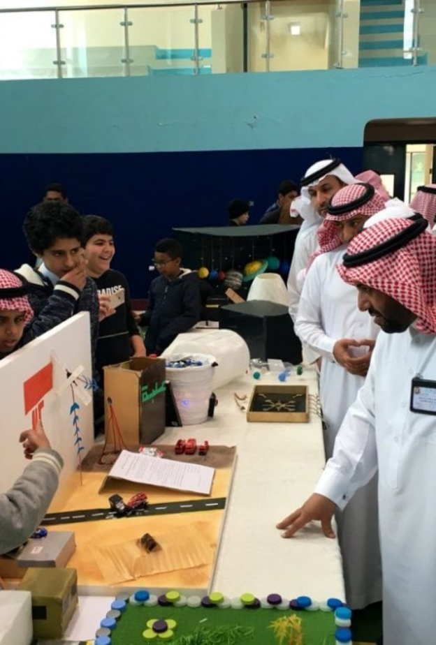 جانب من معرض من لاشيء الثالث للابتكار والابداع