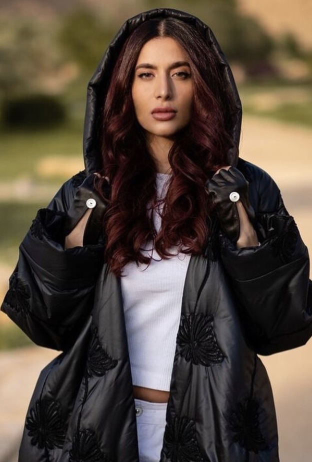 عبايات "هودي" موضة 2019