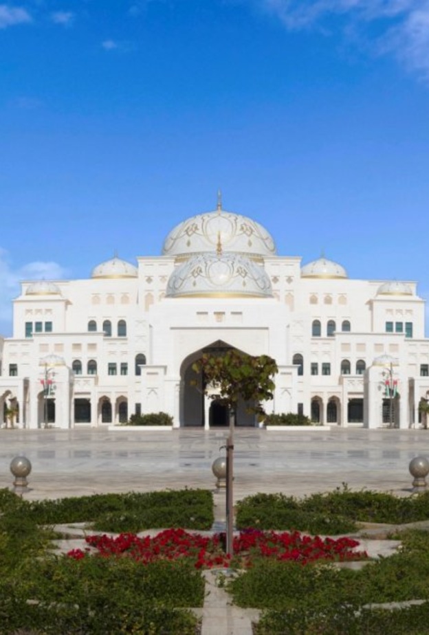 لإبراز الإرث الإماراتي.. الشيخ محمد بن زايد يوجه بتأسيس " قصر الوطن" في مجمع الرئاسة