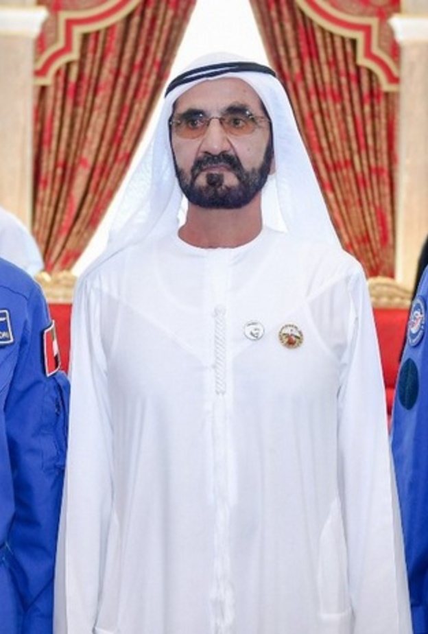 محمد بن راشد يستقبل رائدي الفضاء الإماراتيين
