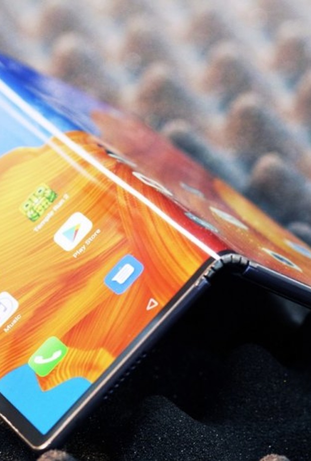 «أفضل جهاز في ملتقى عالم الهاتف النقال 2019» عن مواصفاته عالية المستوى