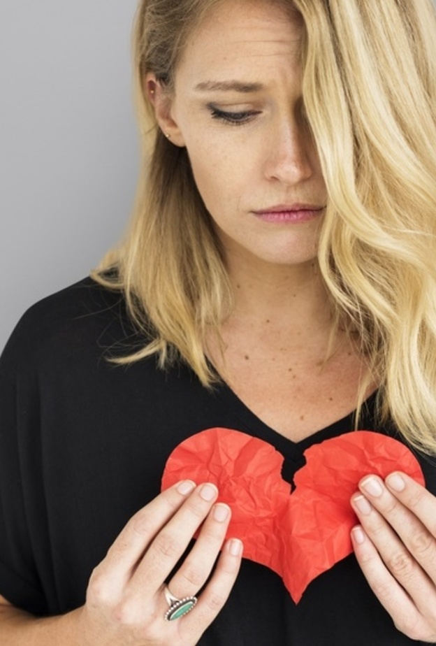 ارتفاع الادرينالين في الدماغ يتسبب بمتلازمة القلب المنكسر