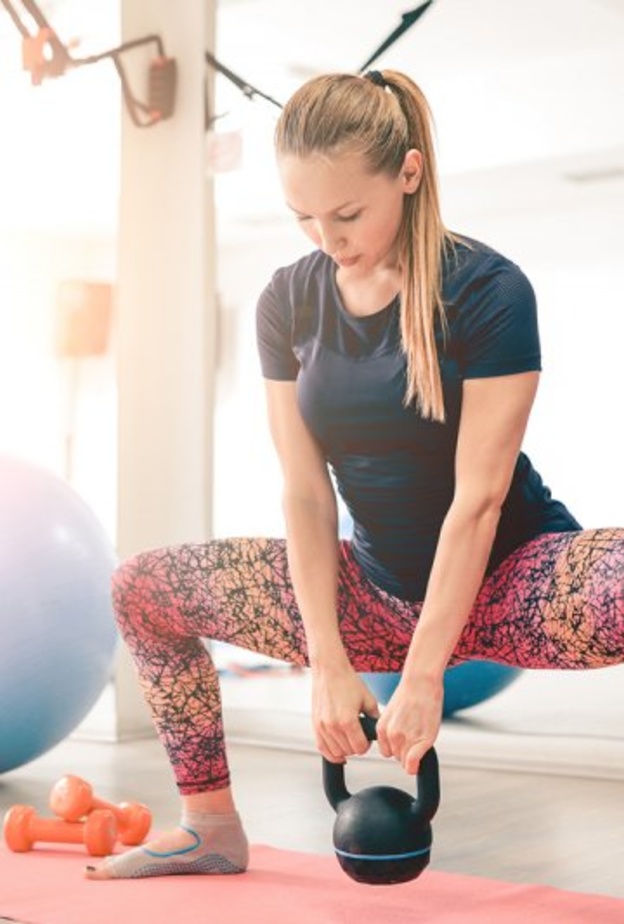  افضل التمارين الرياضية التي تشد عضلات قدميك و تنحت مؤخرتك