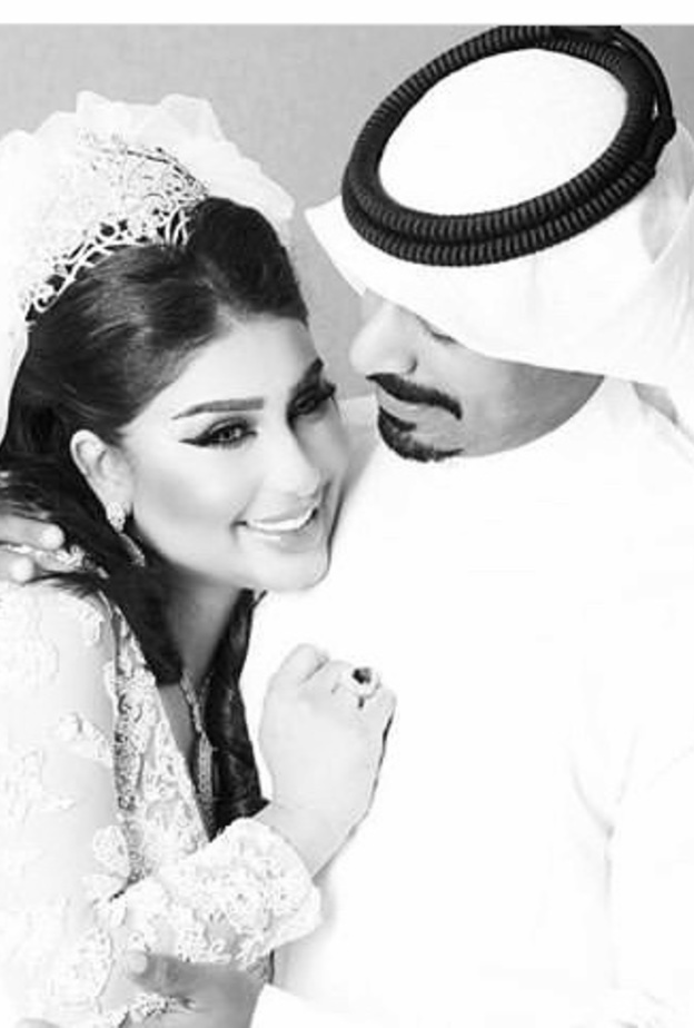 هنادي الكندري وزوحها