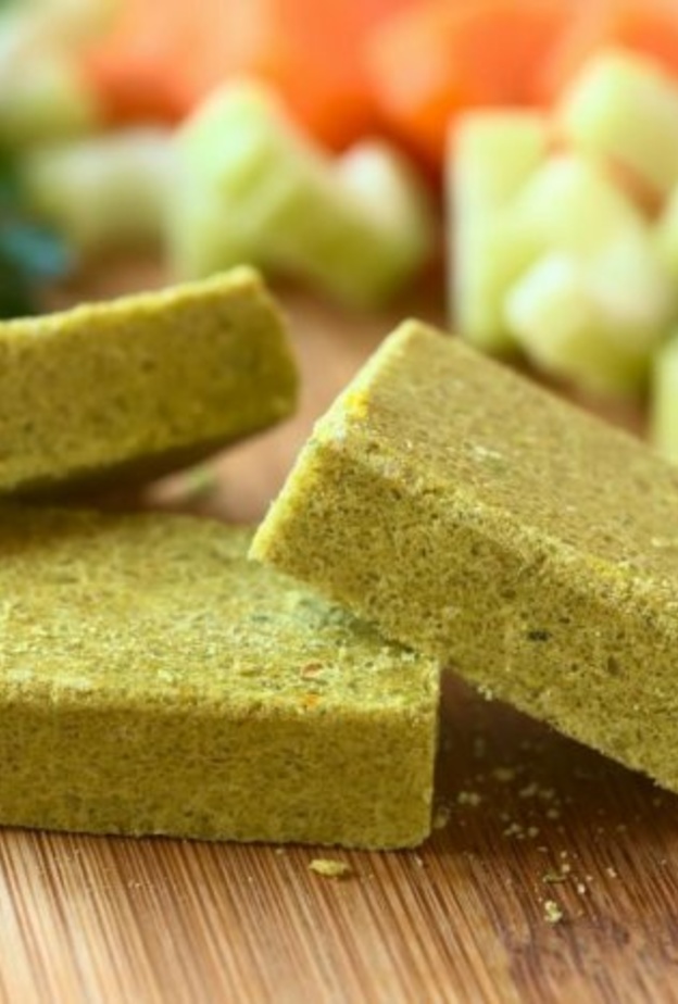 هيئة الغذاء والدواء تحذر من مكعبات مرق الدجاج والبطاطس 