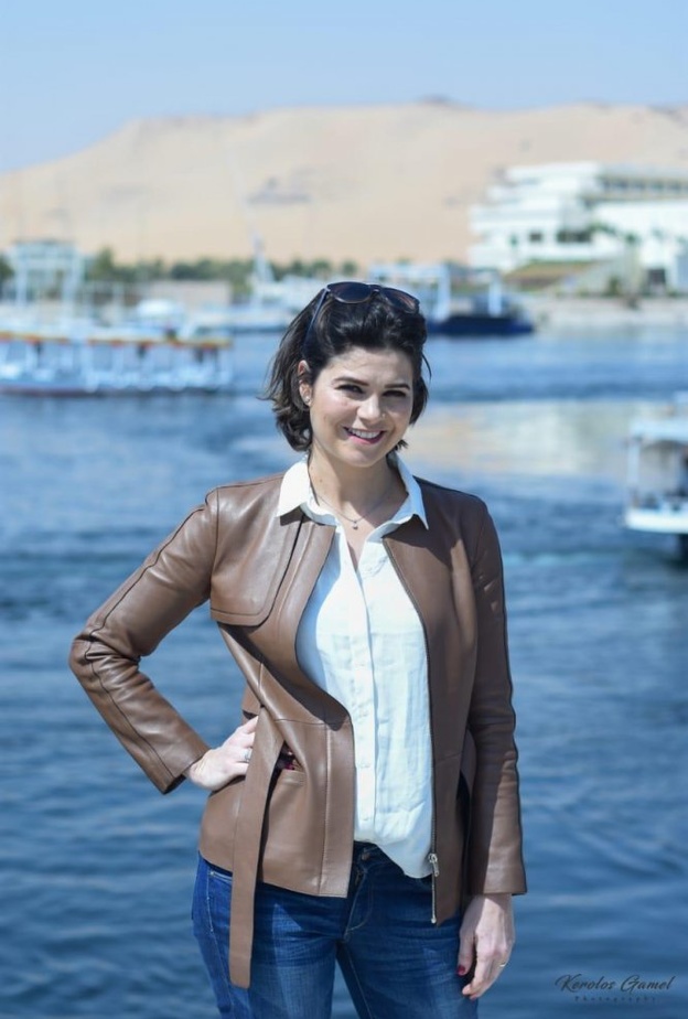 يسرا اللوزي