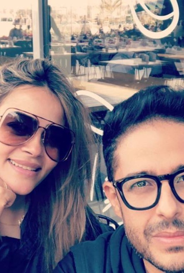 محمد حماقي وزوجته