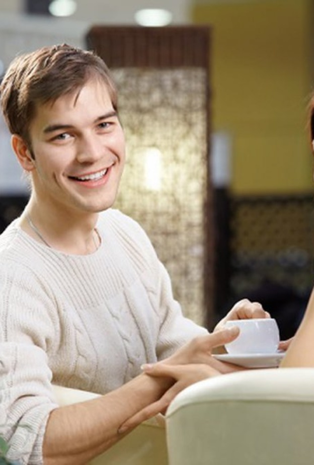 كيف تستطيع المرأة إمتلاك قلب الرجل في الخطوبة