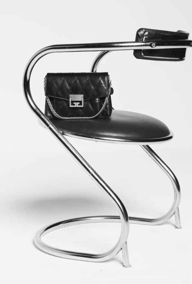 حقيبة GIVENCHY الجديدة
