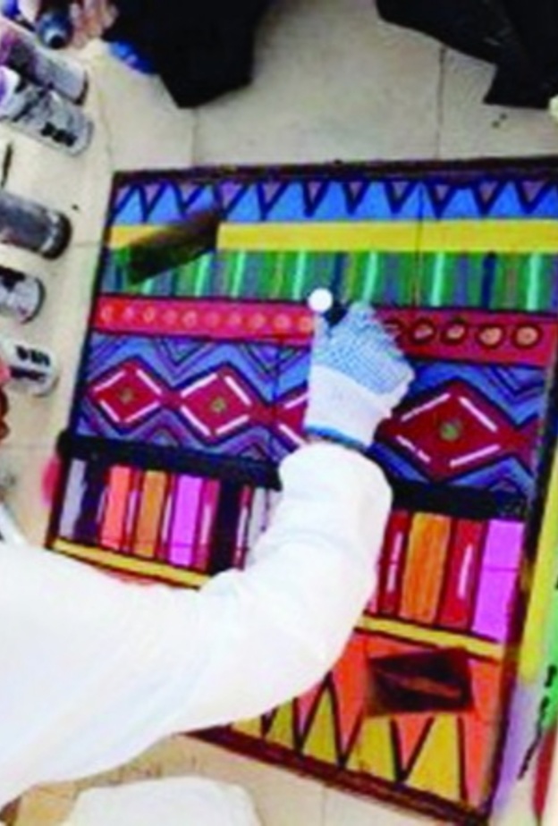 تشكيليون وتشكيليات يطلقون مبادرة تجميل أرصفة الرياض