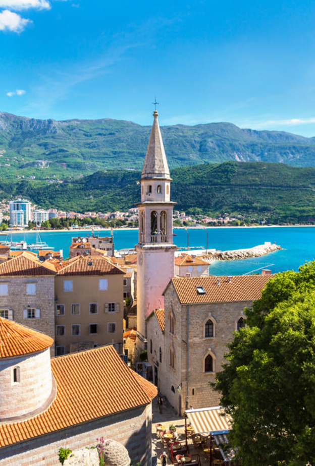 أولسيني لقضاء شهر العسل في اجمل الشواطئ