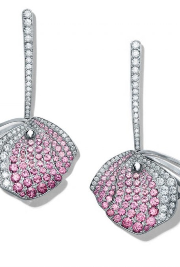 أقراط من تيفاني Tiffany