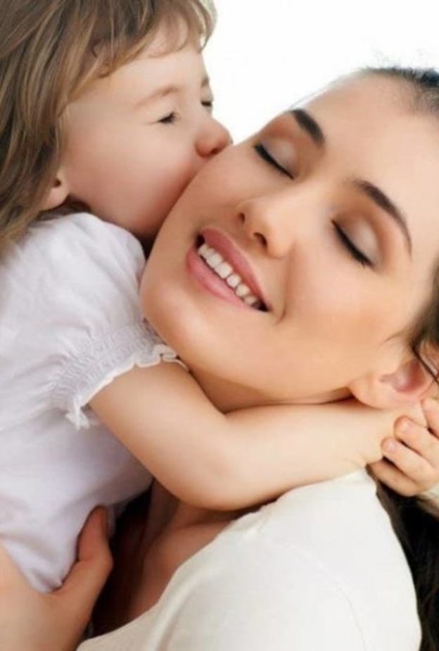  تصرفات للأم تتعارض مع الأمومة 