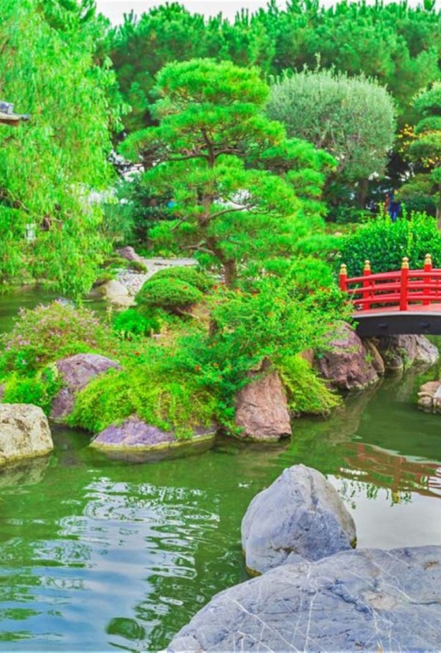 الحديقة اليابانية في موناكو مكان رائع لشهر العسل