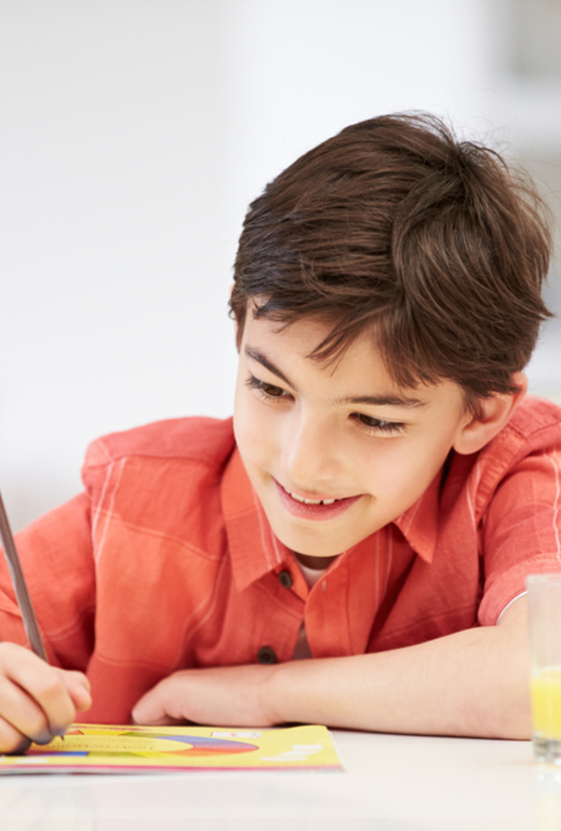 كيف تجعل الطفل يذاكر بدون ملل