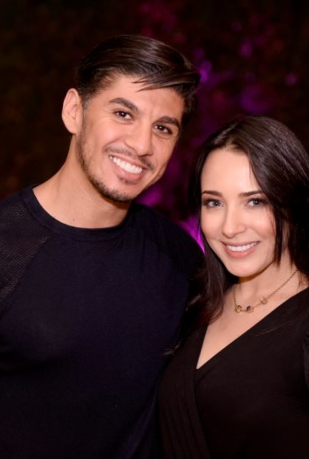 ساندي وطليقها