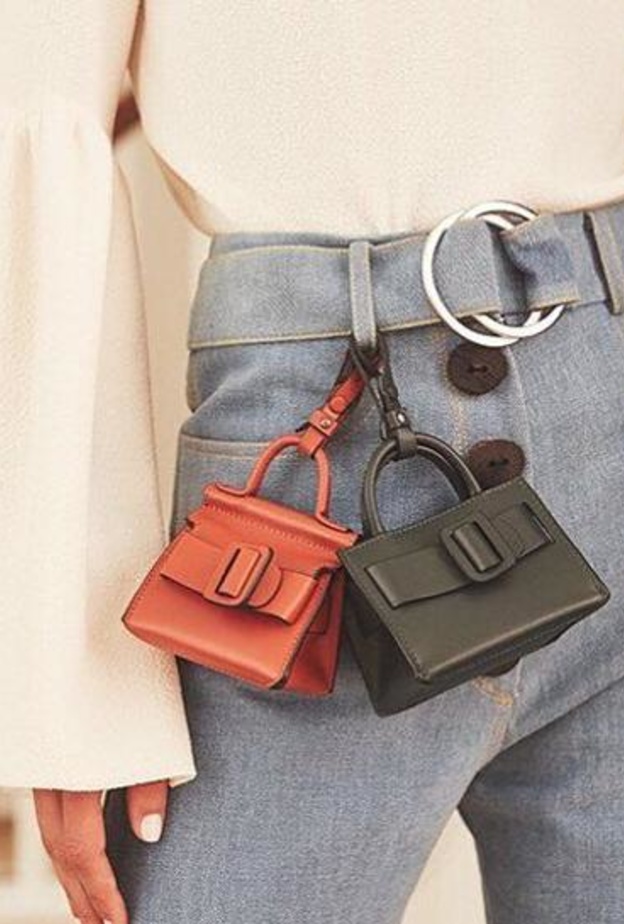 حقائب مايكرو التزيينية charm bags