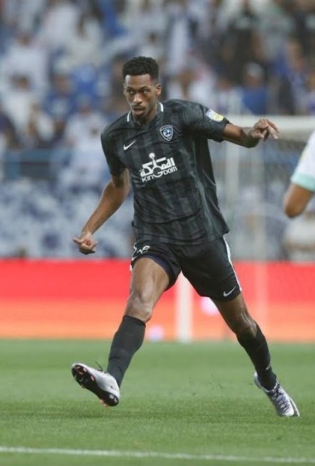 الهلال يقترب من نهائي كأس زايد للأندية