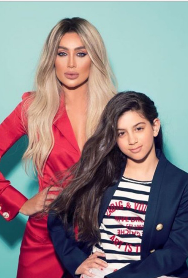  شيرين عبد الوهاب وابنتيها