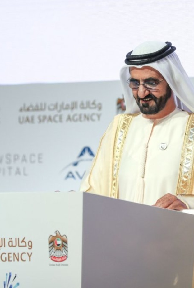 الشيخ محمد بن راشد يوجه بصناعة أول قمر صناعي عربي مشترك