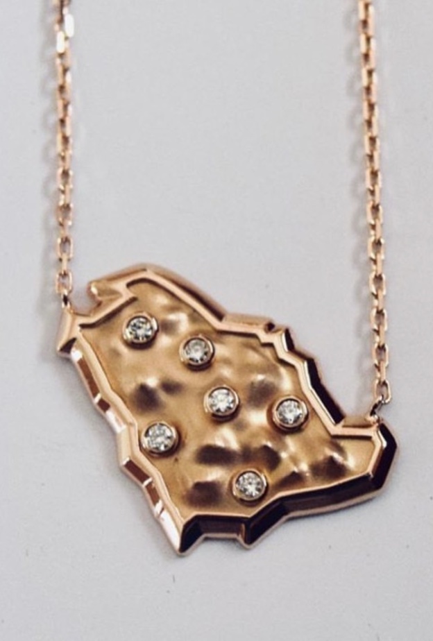 خواتم بتصميم أنيق من مجموعة مستوحاة من البجع