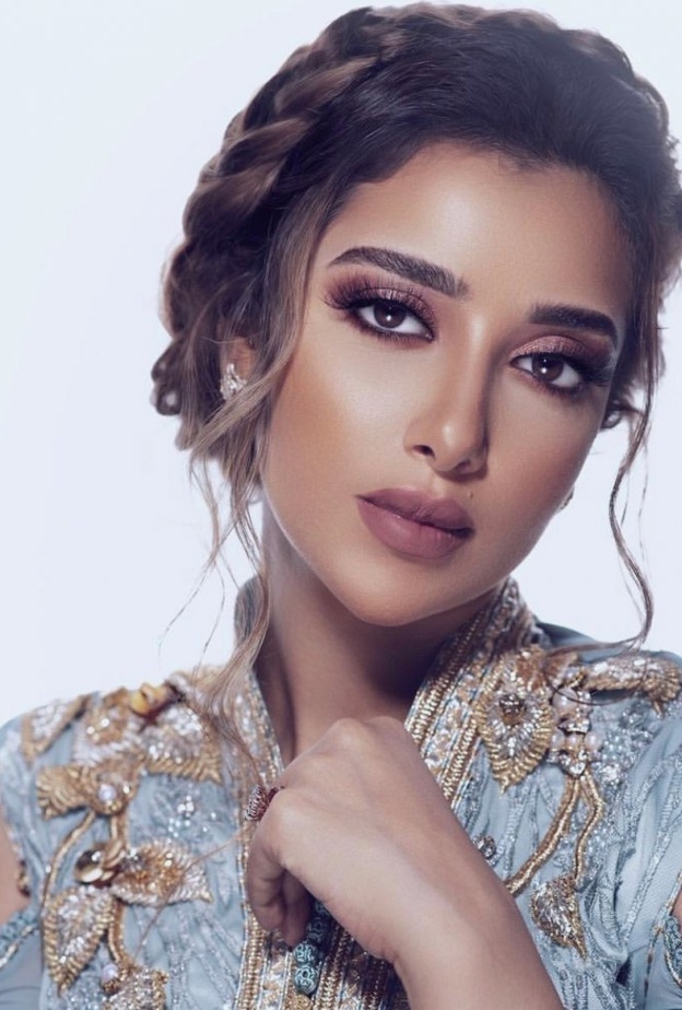 أجمل تسريحات شعر ناعمة