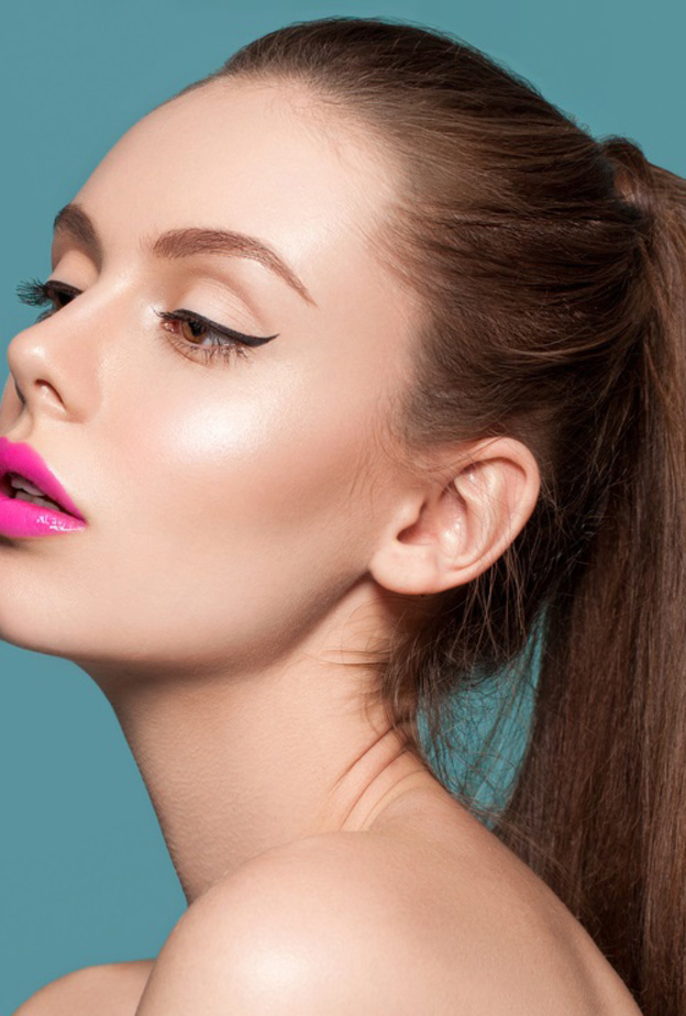 تعرفي على أجمل صيحات أحمر الشفاه للربيع