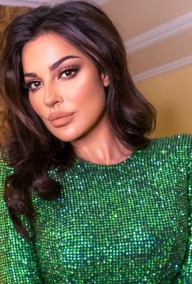 النجمات يساندن شيرين عبد الوهاب