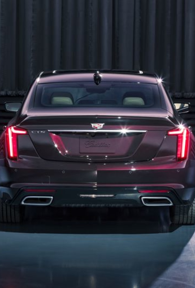 كاديلاك تعلن عن سيارة CT5 الفارهة