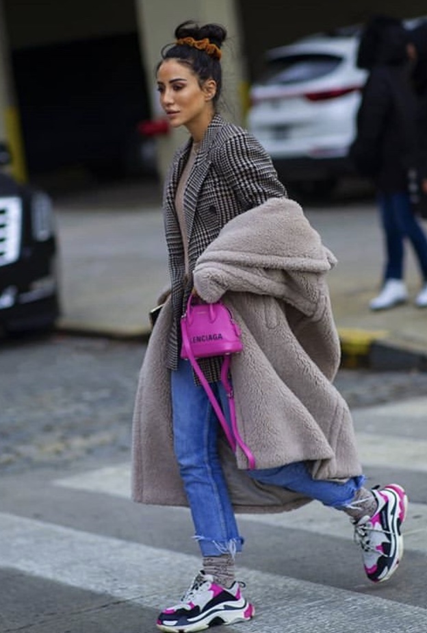 اكسسوارات بألوان النيون