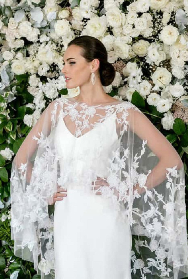 فستان من مجموعة anne barge