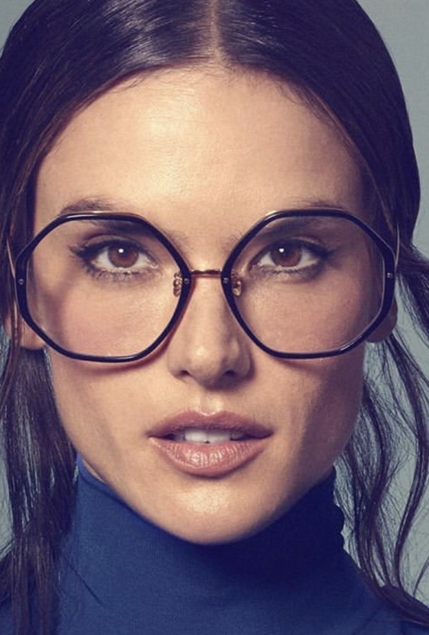 تصاميم نظارات طبية عالموضة لموسم 2019 - تصميم من مجموعة Linda Farrow