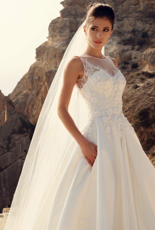  تمتعي في يوم زفافك بجسمك النحيف