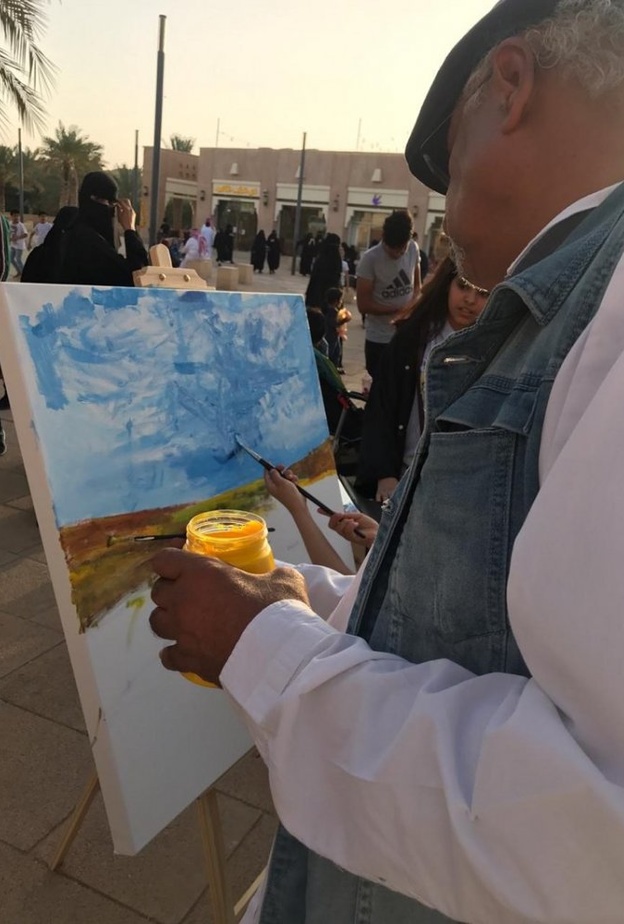 احدى اللوحات الفنية التراثية في ساحة البجيري