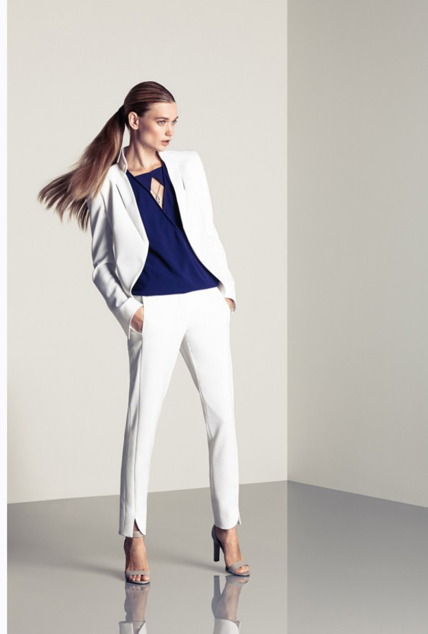 اختاري البدلات المكونة من ثلاث قطع لاطلالة بعيدة عن الروتين